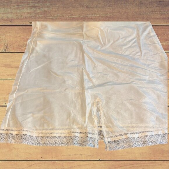 Christian Dior Vintage Ivory Full Slip - Picture 7 of 12